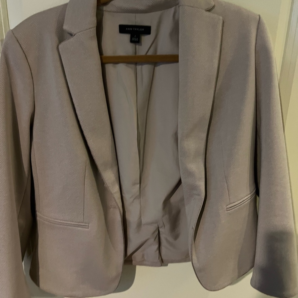 Women’s Ann Taylor blazer